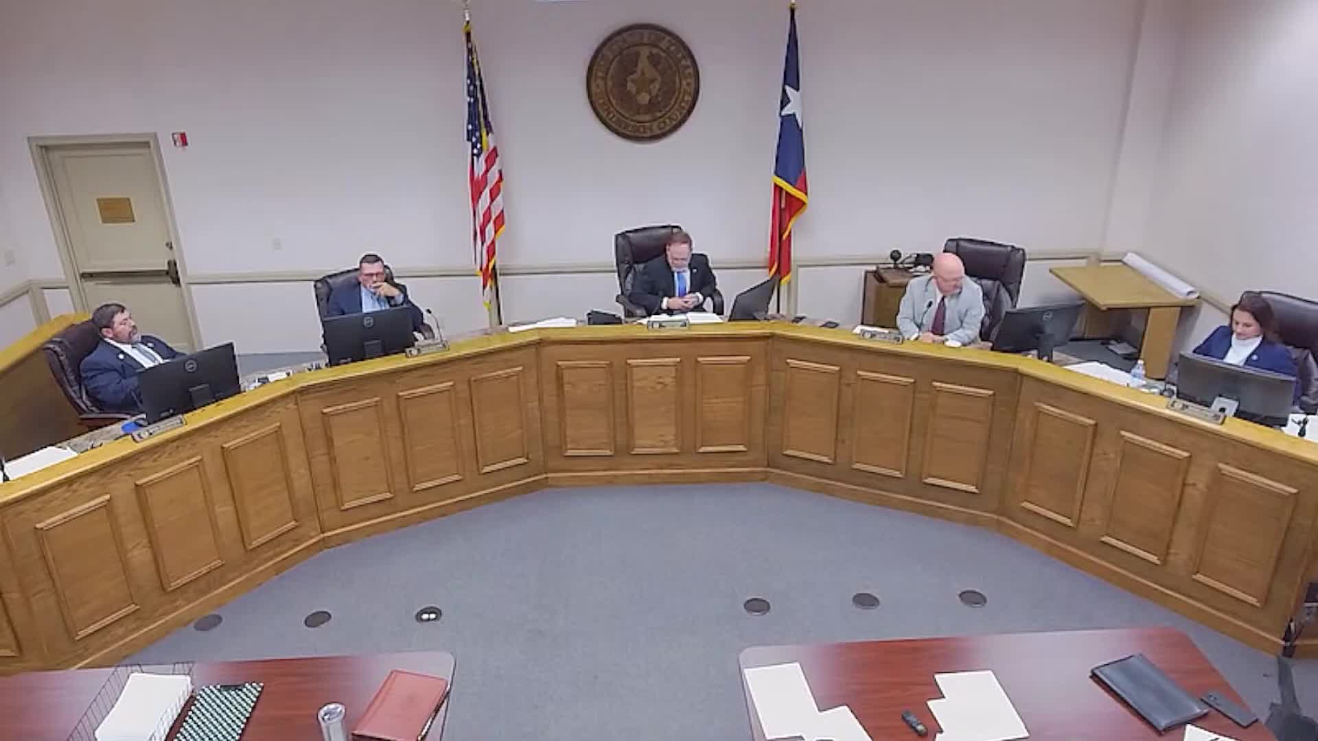 Commissioners rally against groundwater permit at Henderson County meeting