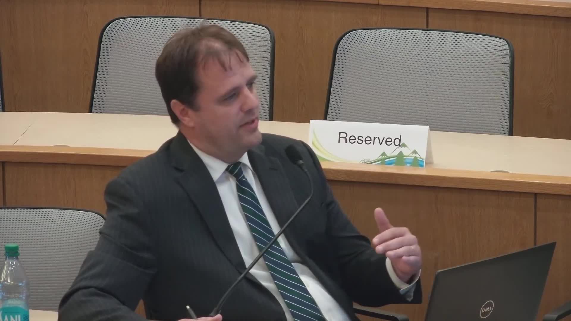 Mason School Board extends Dr. Cooper's contract while supporting community initiatives