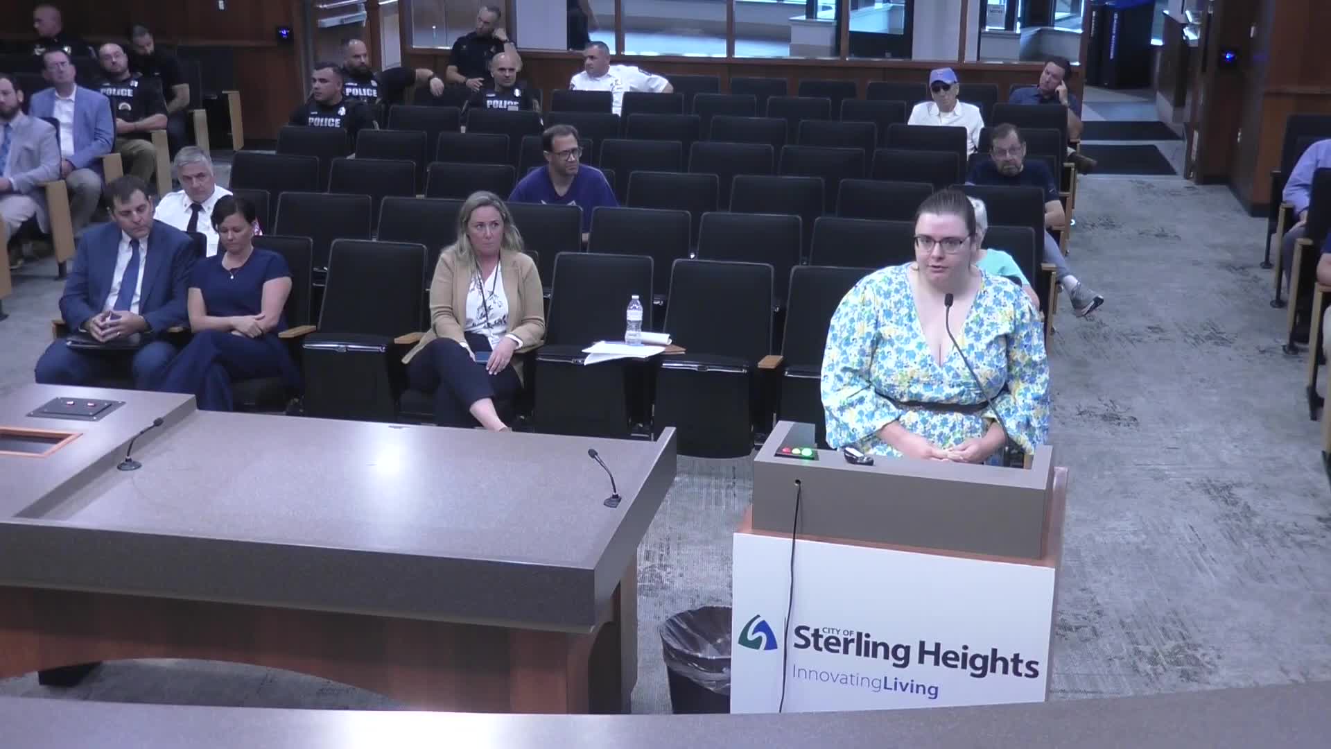 Residents urge council to keep North Van Dyke parcel and landmark Chinquapin oak as green space