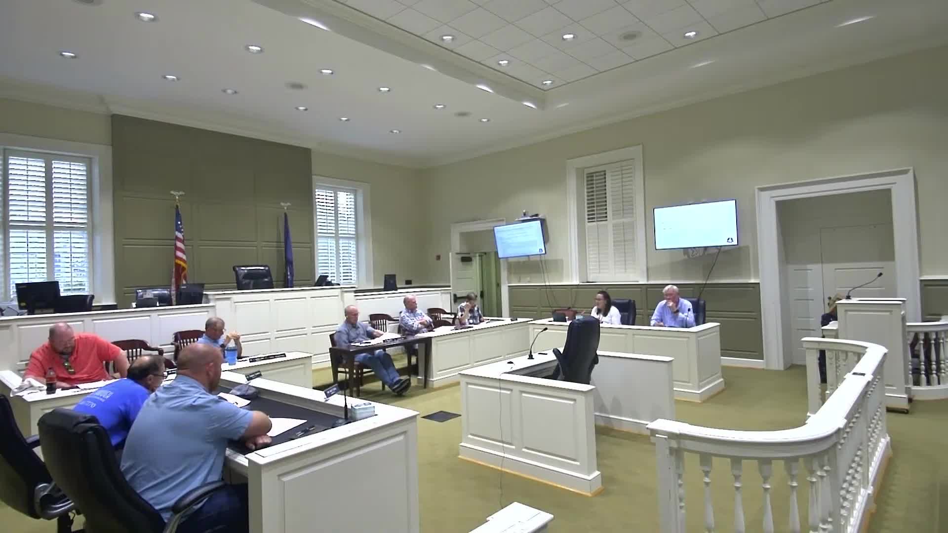 Board discusses regulations on RVs and campers as permanent residences in zoning code review