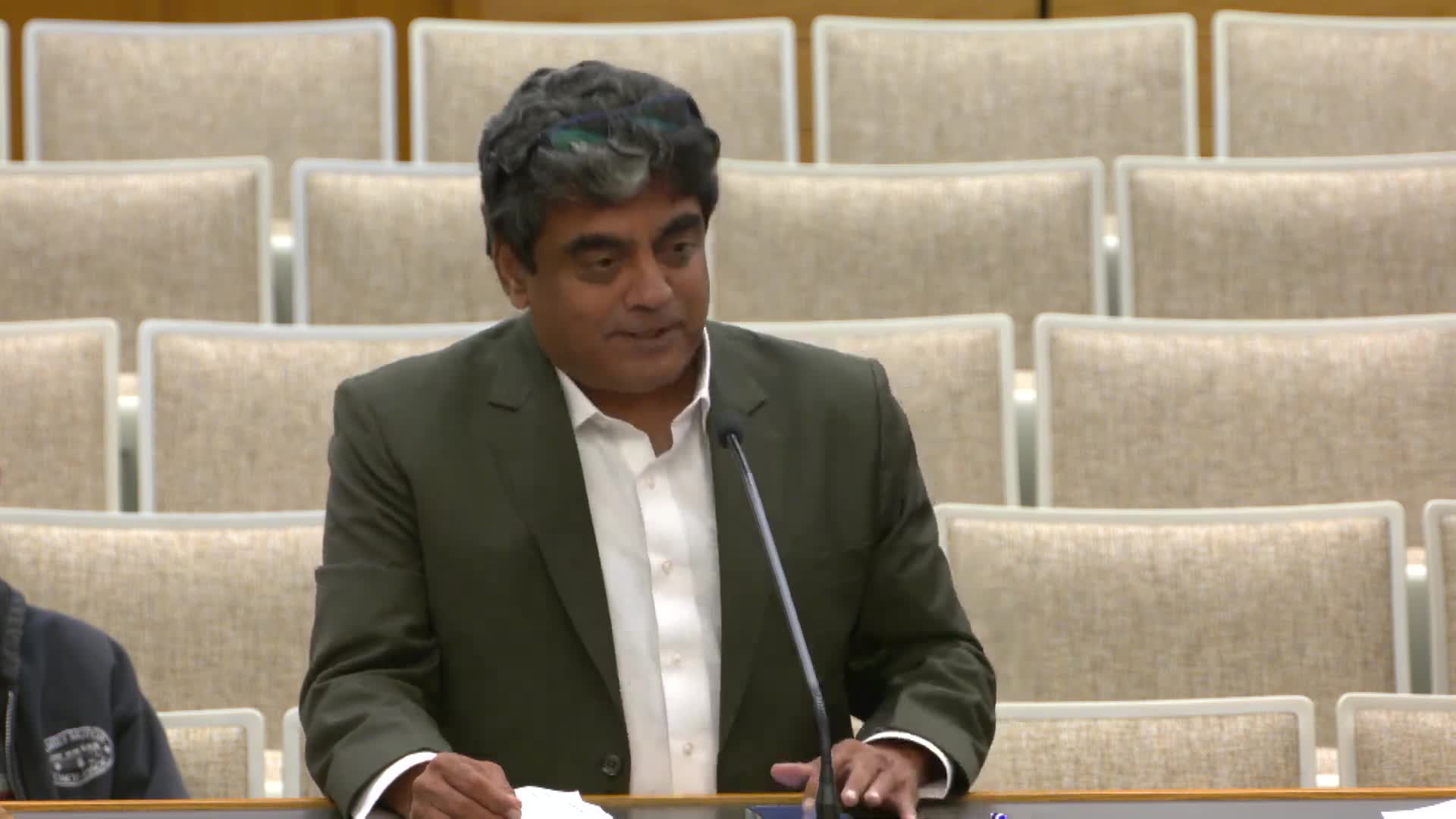 Cerritos entrepreneur shares insights on business license challenges and internship programs