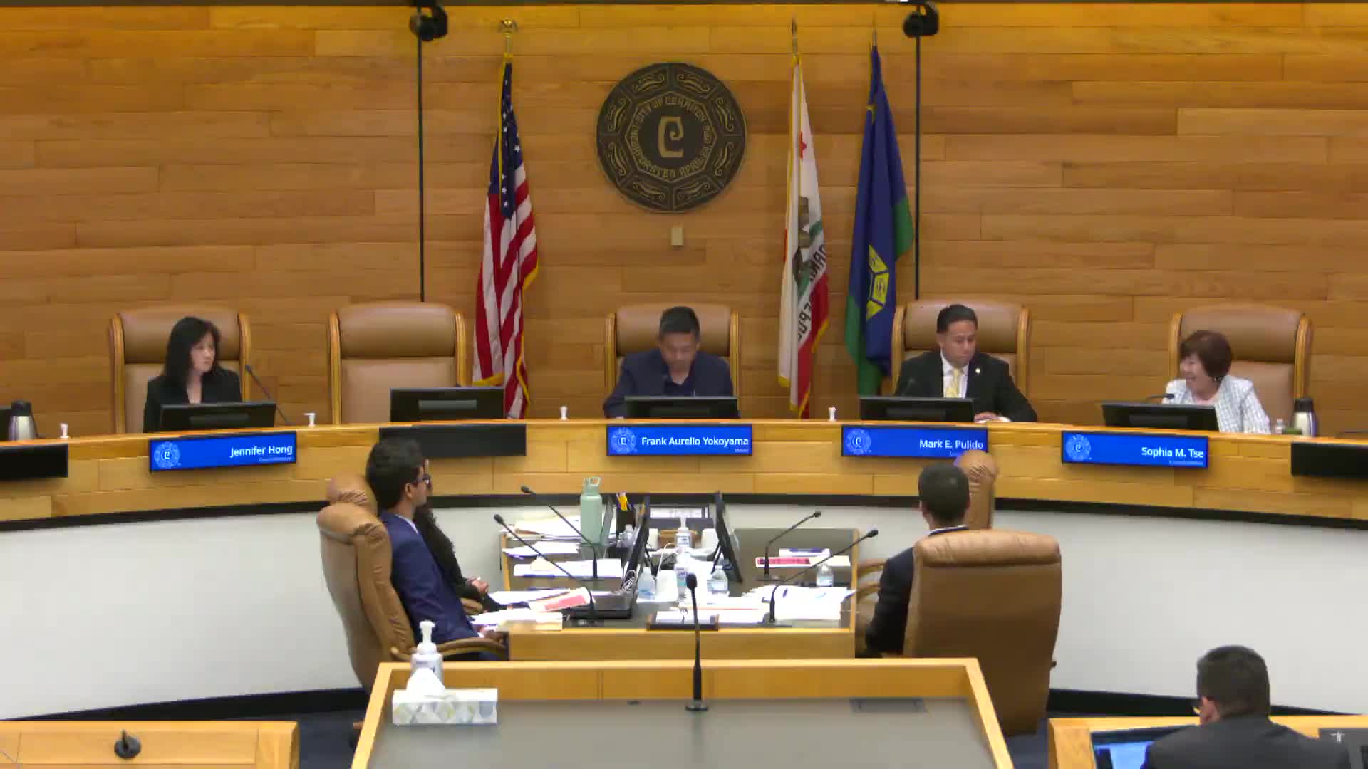 Cerritos Mayor celebrates transparency with new social media comment feature