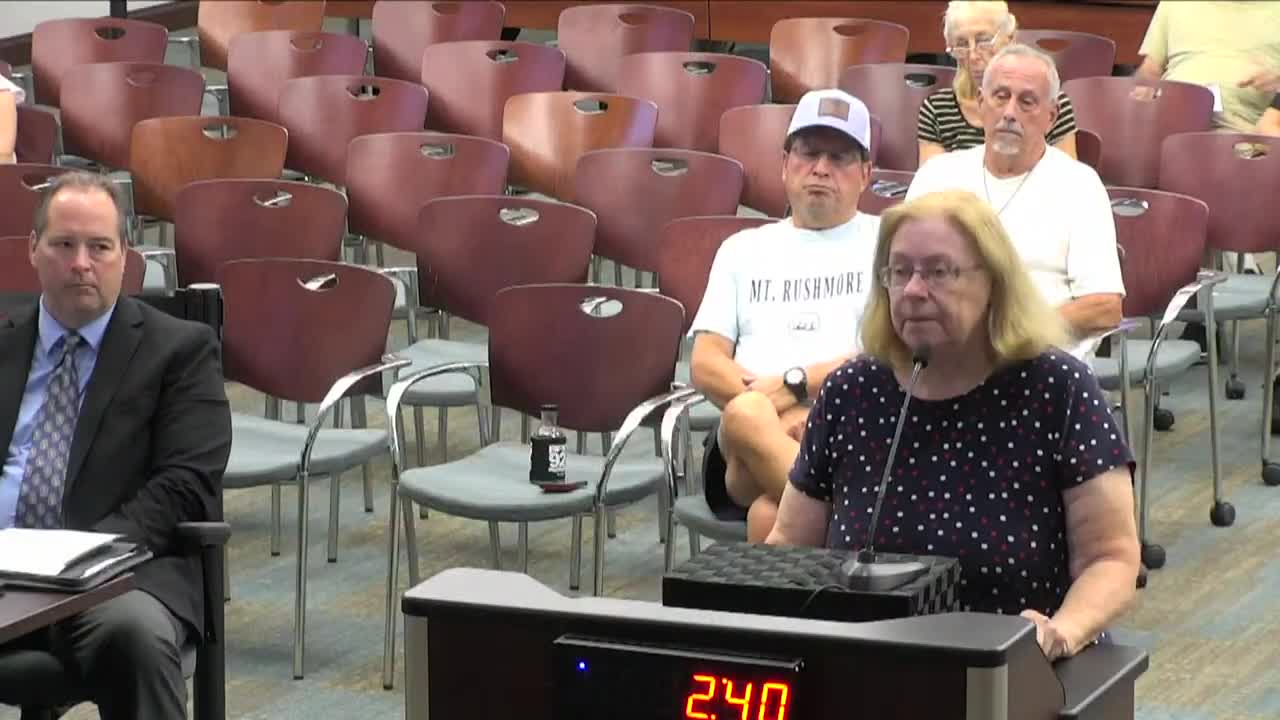 Palm Coast residents voice concerns over code enforcement and unsafe properties