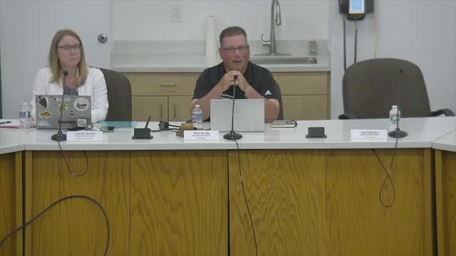 Wisconsin education leaders discuss school district consolidation and vocational training opportunities