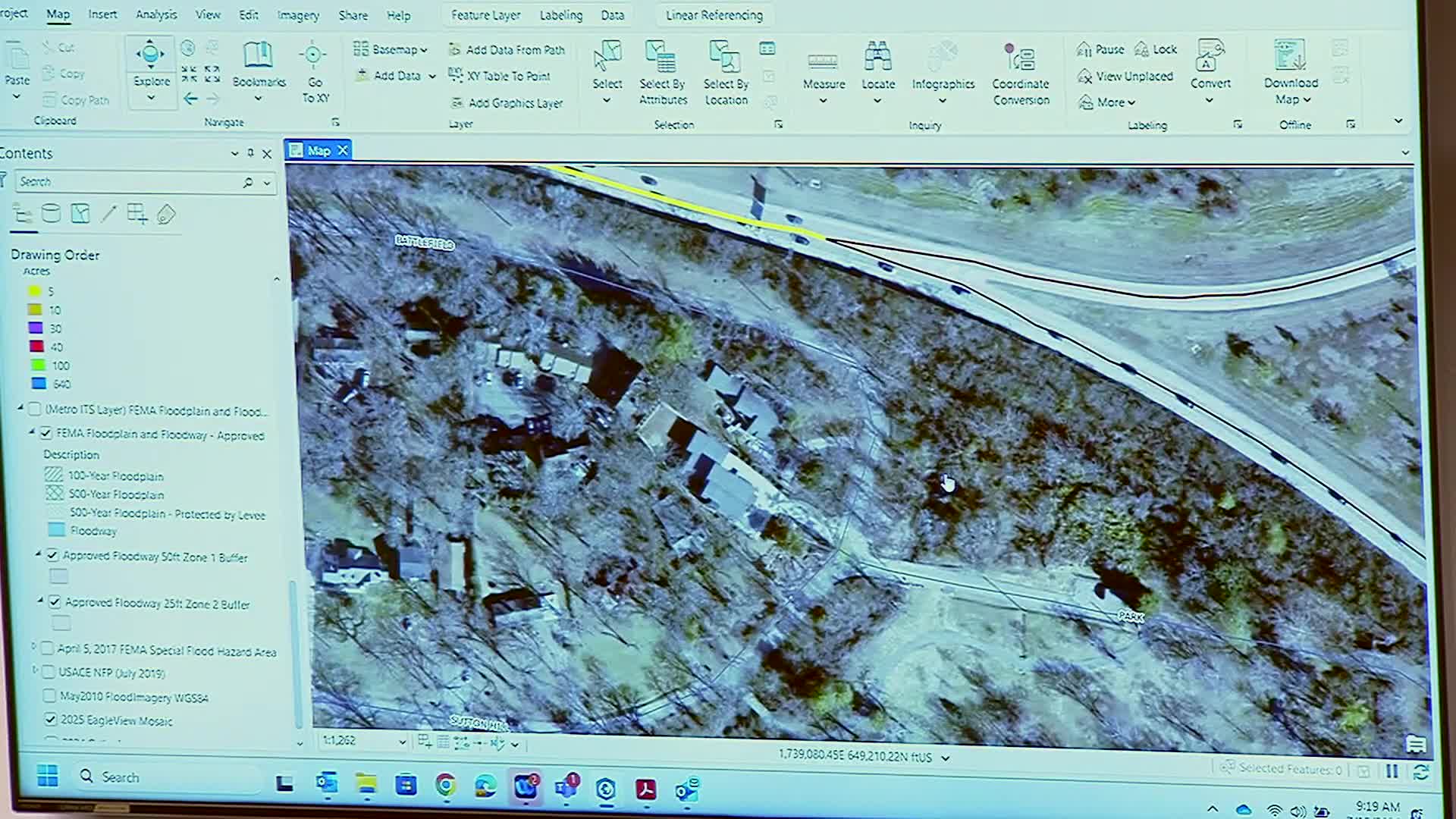 Landscape architects propose park entrance redesign with tree replacement plans