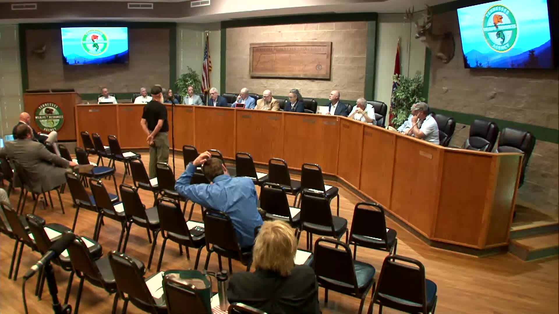 Tennessee Commission explores deer depredation concerns amid hunting season challenges