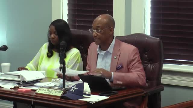 Community leader urges city to address blight on Union Street