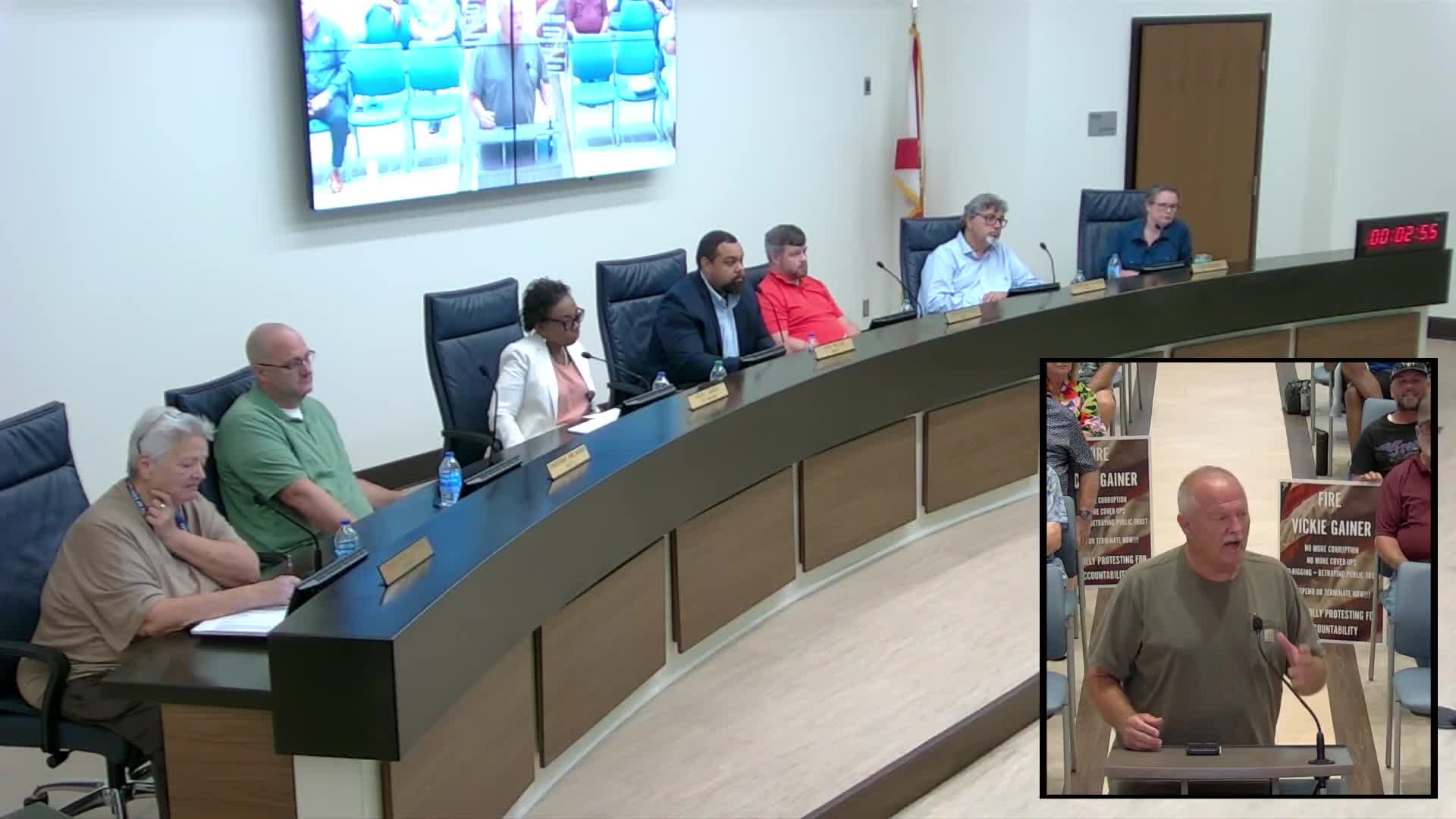 Community voices concerns about code enforcement and city leadership during public meeting