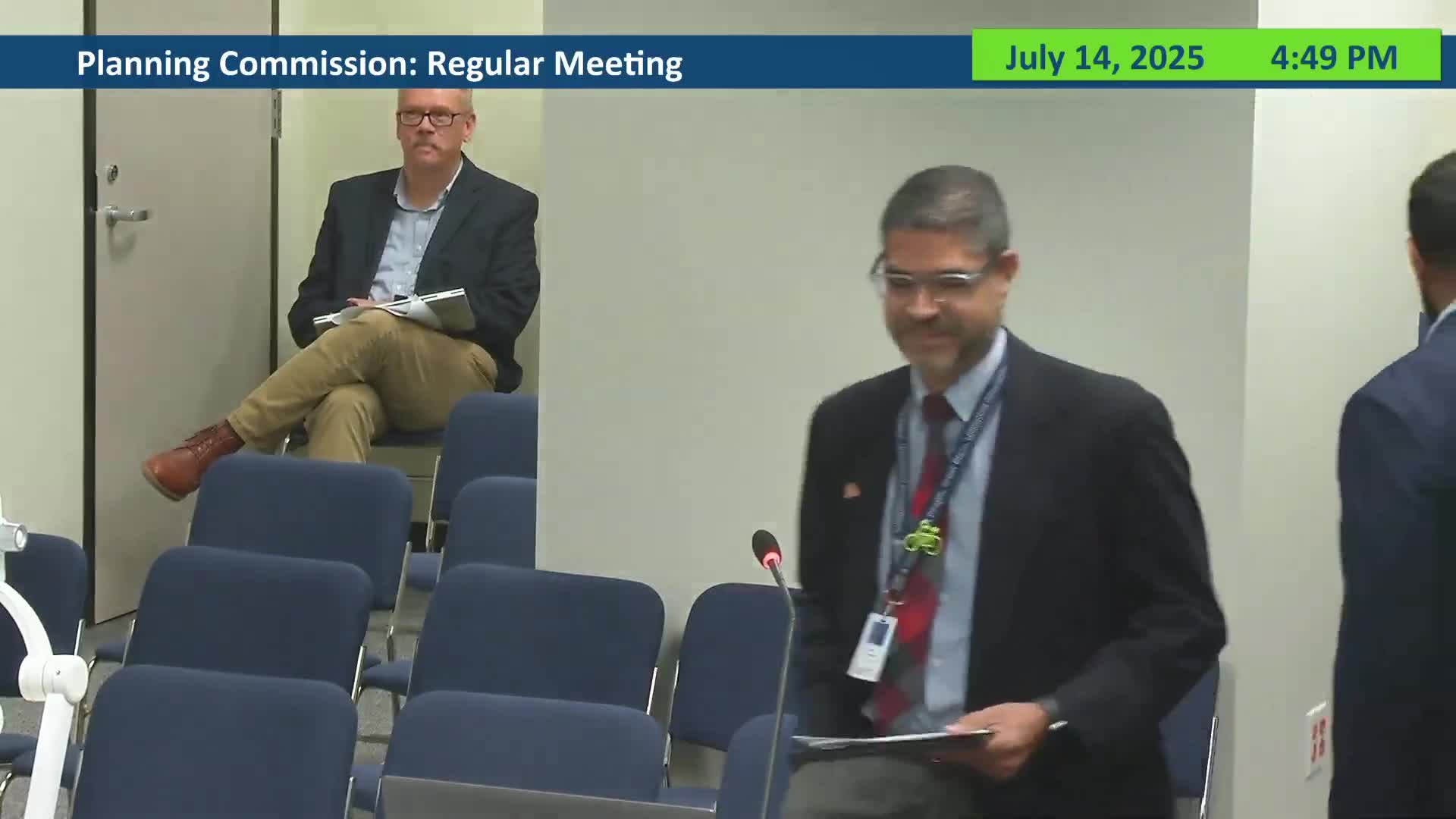 Hillsborough County staff propose reinstating sewer‑connection exemption to allow limited subdivisions on septic within urban service area