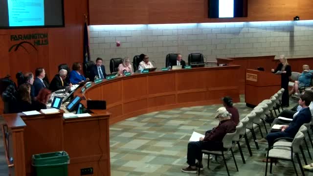 City Council holds public hearing on Wood Creek townhouse development proposal