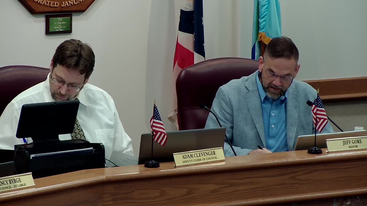 Robert Heacock presents 2024 Huber Heights community survey results to city council