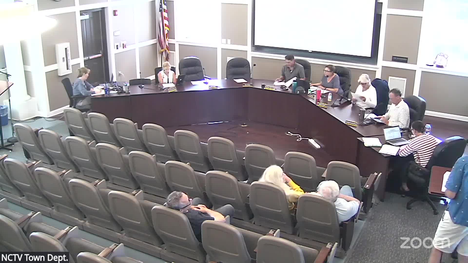 HDC clears a string of routine consents, holds three applications for revision and sets deadlines on an as‑built violation