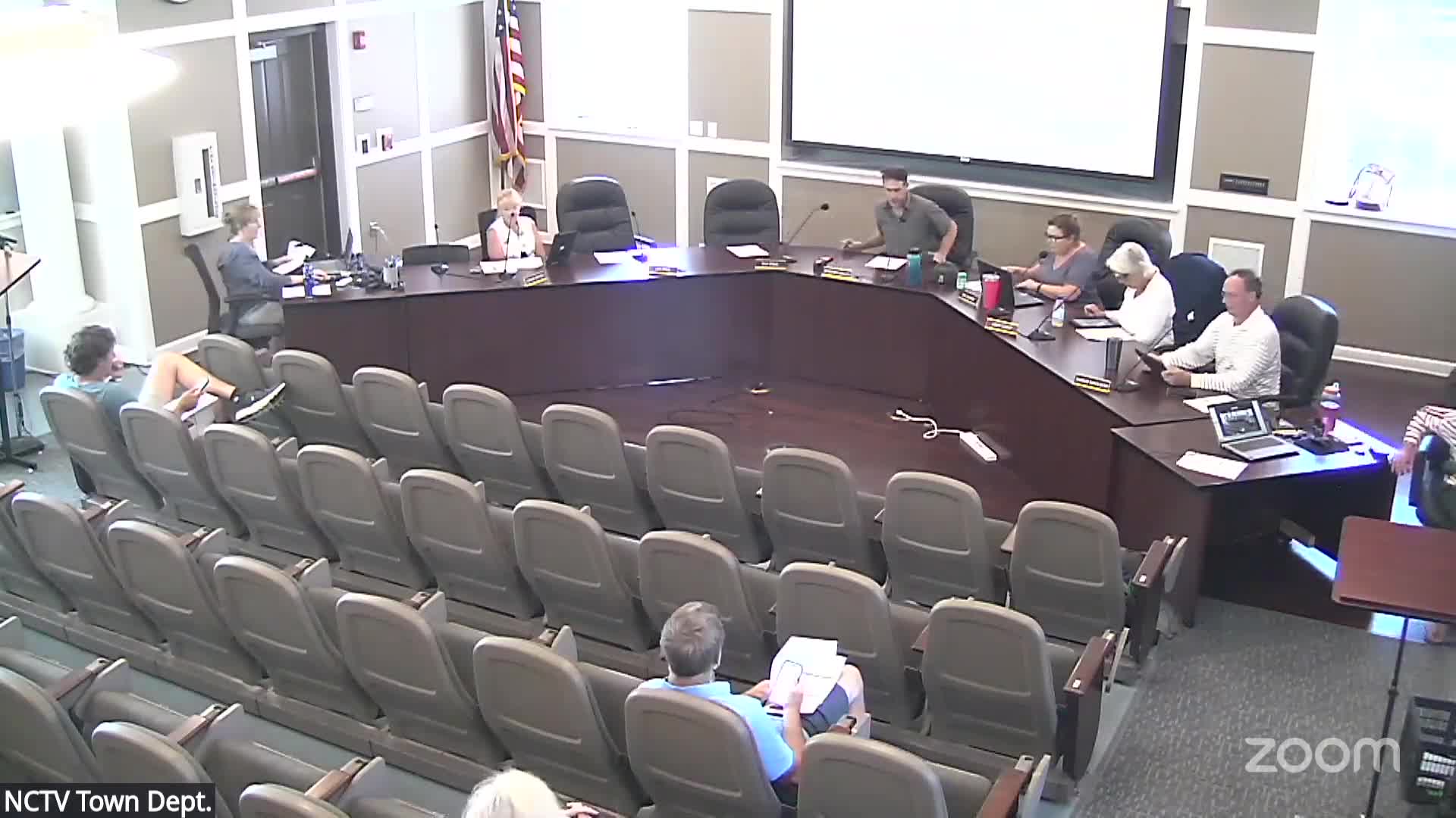 Nantucket Historic District Commission approves signage for 45 Main Street