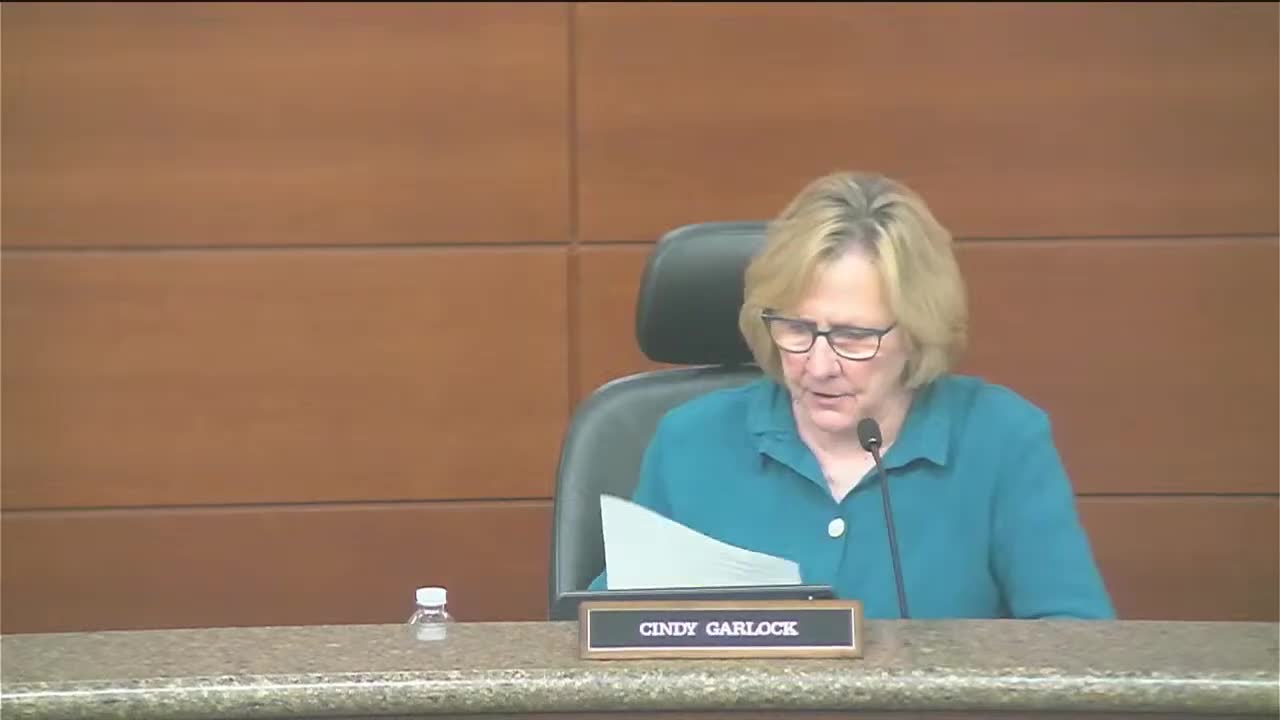 Cedar Rapids School Board appoints Carla Hogan as board treasurer for one year