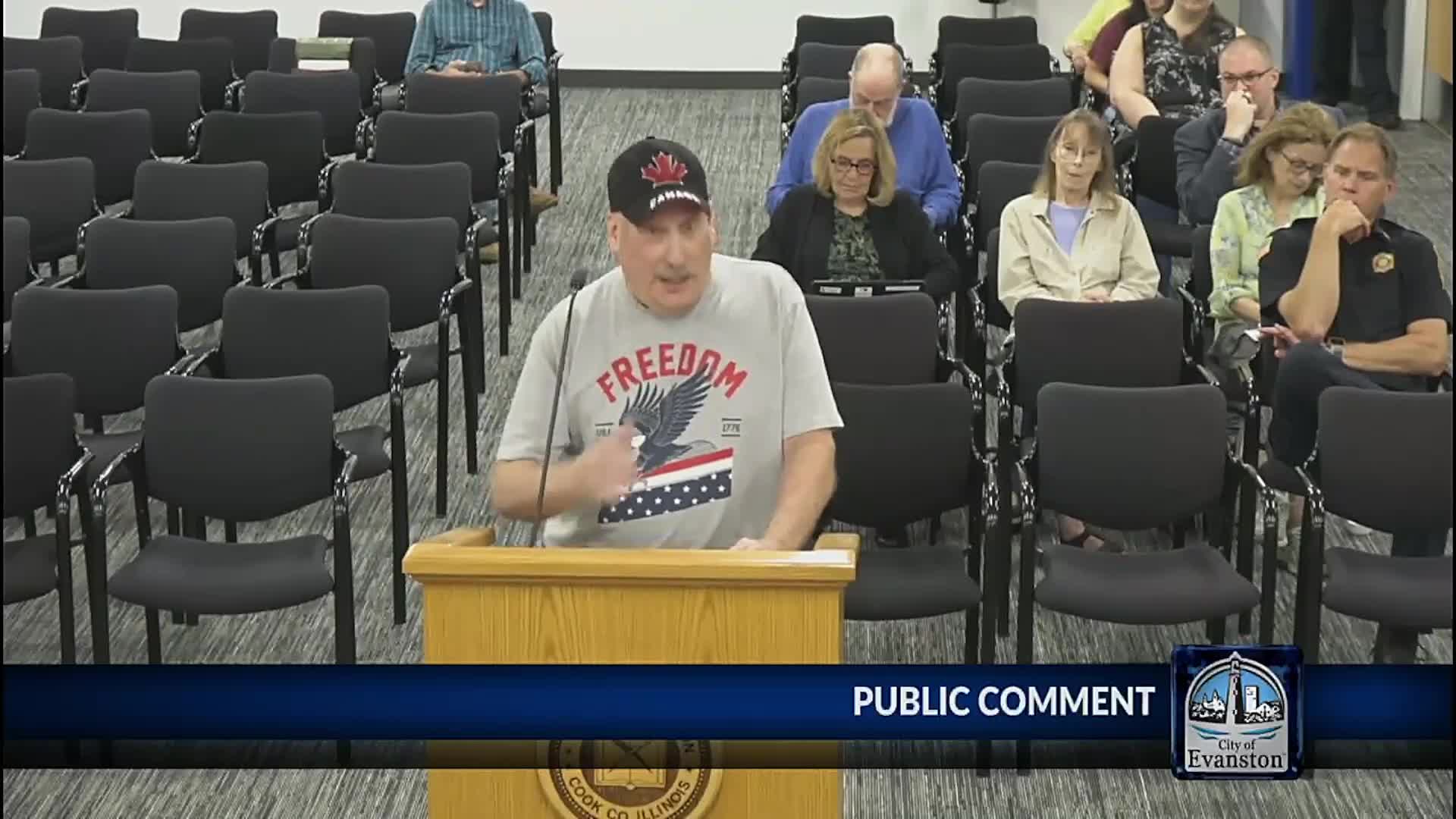 Jeff Smith critiques Evanston's consolidated plan during public meeting