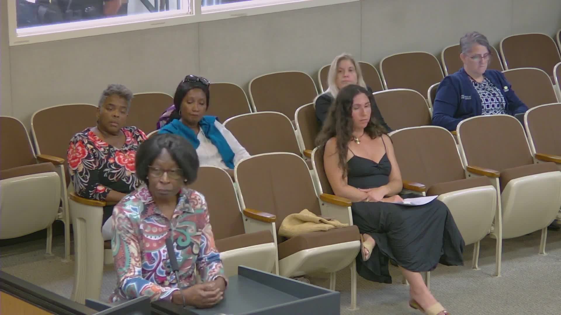 Delray Beach Commissioners Discuss Budget Cuts and Community Input on Parking
