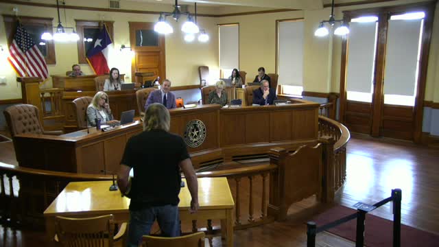 Health official warns Central Texas employees against mandatory vaccination push