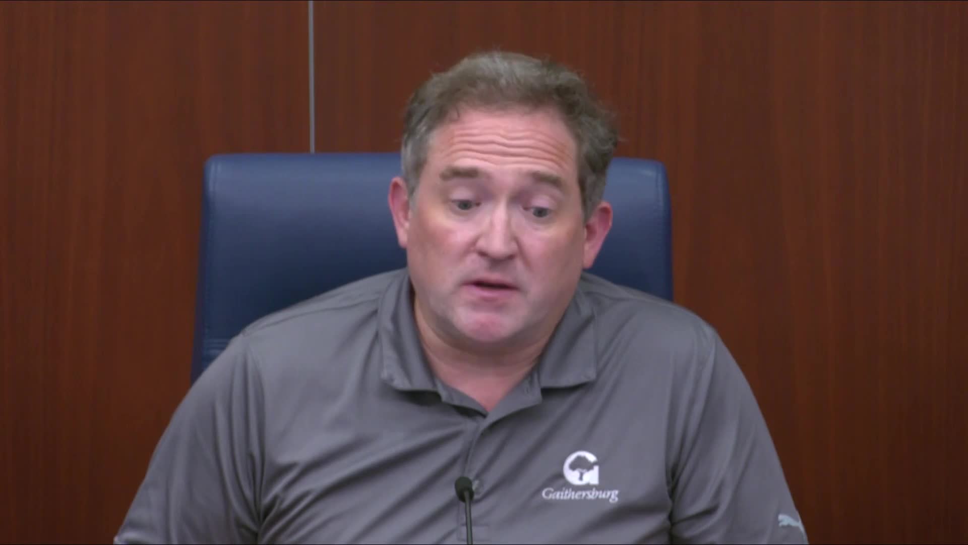 Mayor Presents Upcoming Park Design and Restoration Progress in Community Meeting