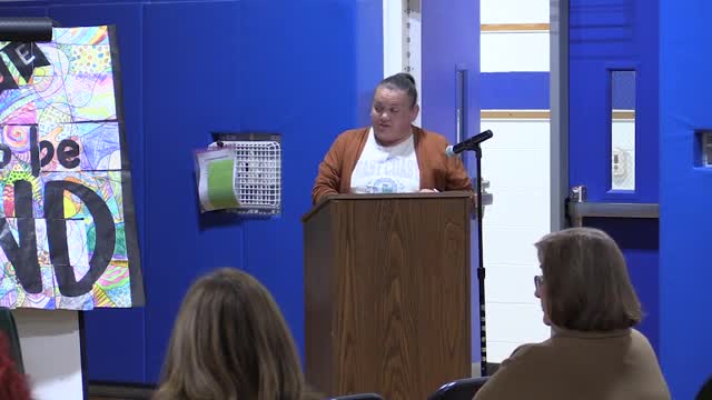 Parents Demand Better Support for Teachers Amid Increasing Paraprofessional Resignations