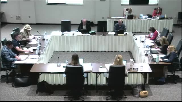 School Board Discusses Lottery System for Year-Round Schools Amid Concerns