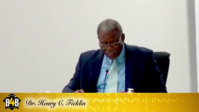 Board Member Calls for Superintendent to Inform on Expenditures