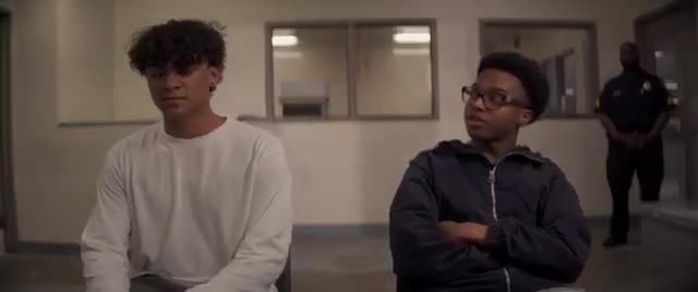 Formerly incarcerated man tells students his conviction, says he was later pardoned and rebuilt his life