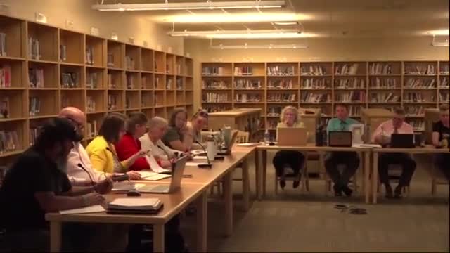 RSU 22 discusses special education staffing and superintendent agreements in budget meeting
