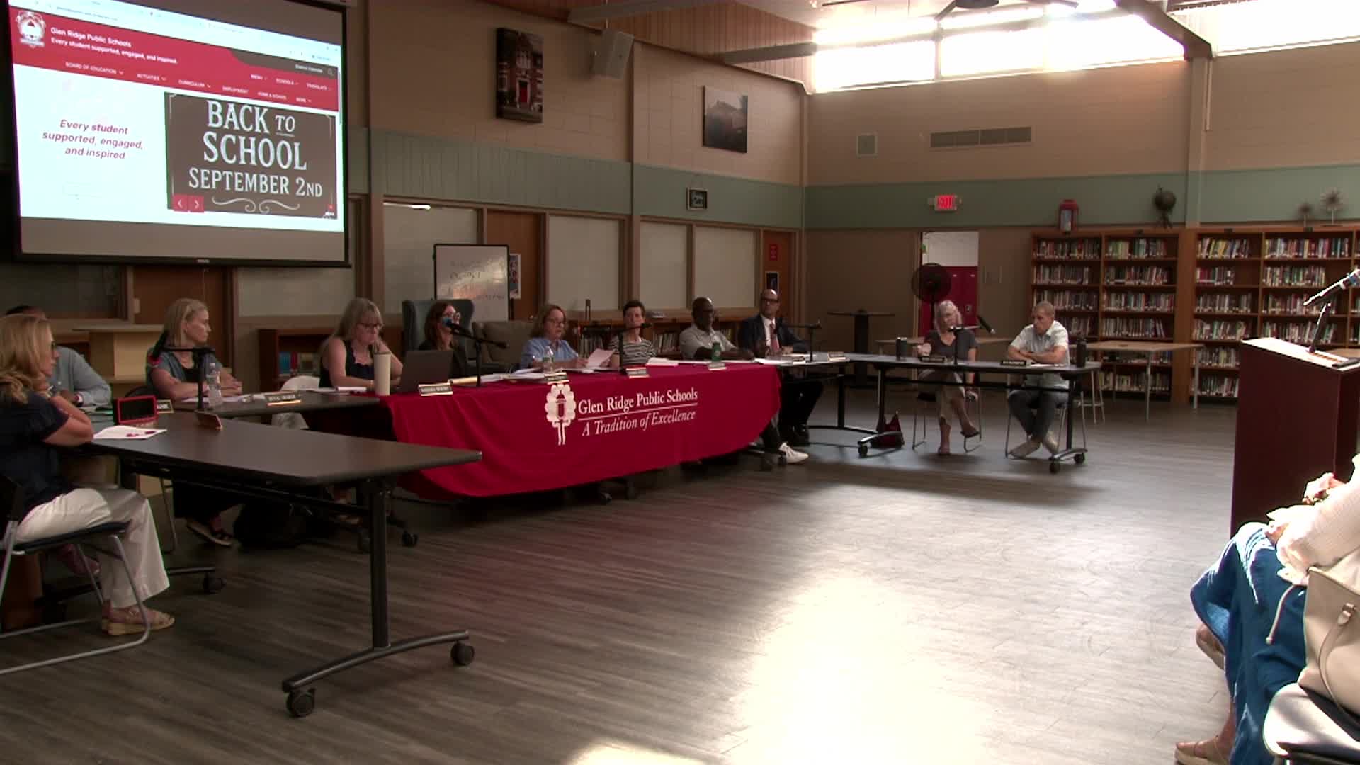 Glenridge Community Mourns Superintendent Kyle Arlington's Departure During Board Meeting