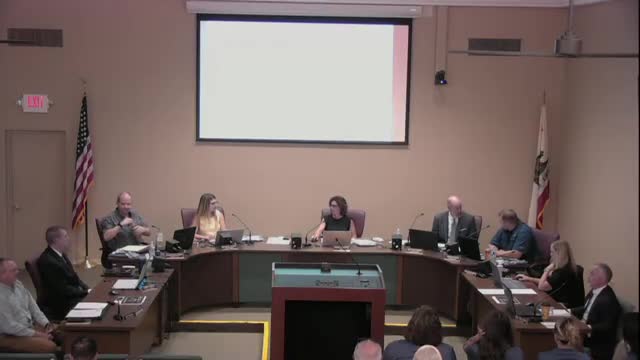 Mayor Pro Tem Smith leads city council meeting with prayer and pledge of allegiance