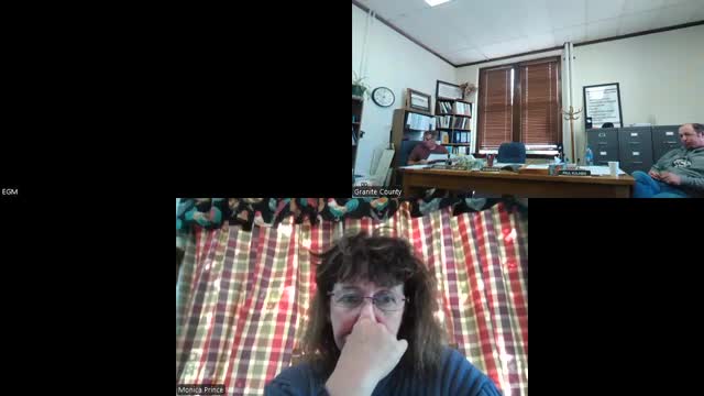 Residents press county on solid waste yard cleanliness, wildlife and bin capacity; commissioners ask staff for fixes