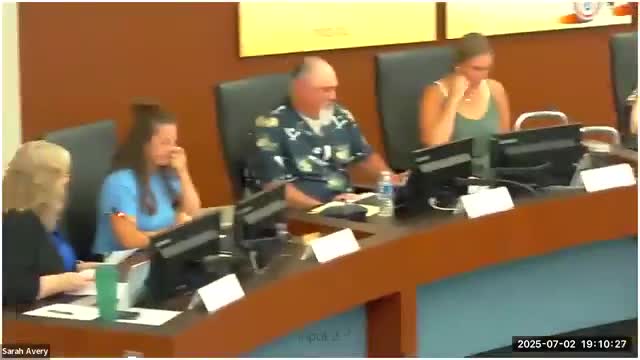 New superintendent Tracy Klinger highlights graduation gains, names East Orient principal