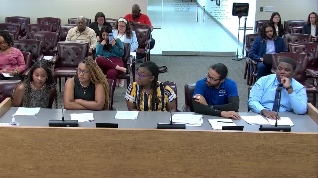 Commissioners Debate Shelby County School Board Term Limits Resolution