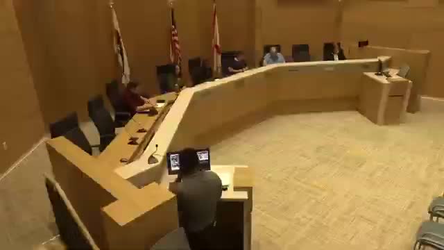 Planning commission approves 26-foot aluminum gate for Grandview at Crestwood