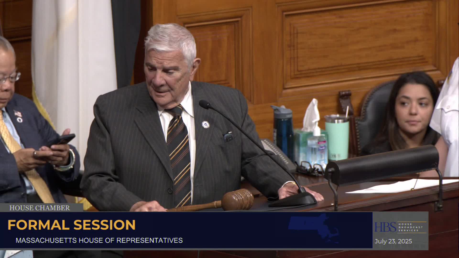 Mass. House approves $1.2 billion bonding plan for municipal roads and bridges