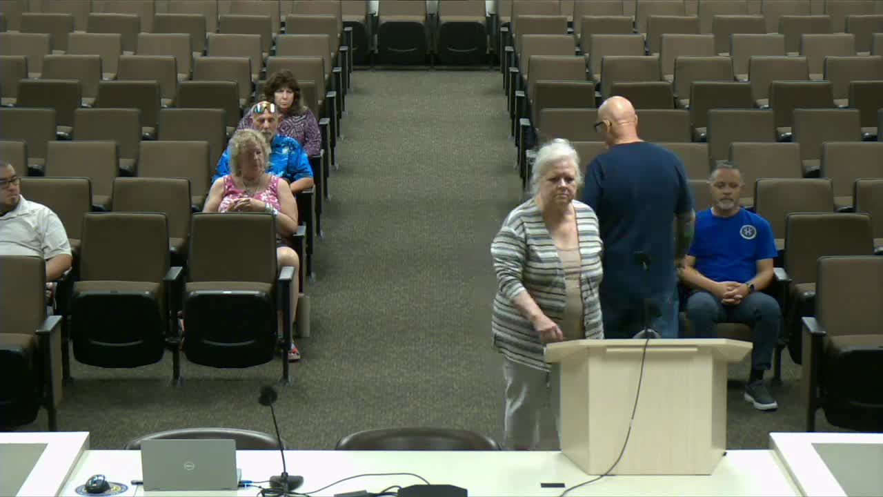 Linda Clark criticizes council over treatment of employee Helen at meeting