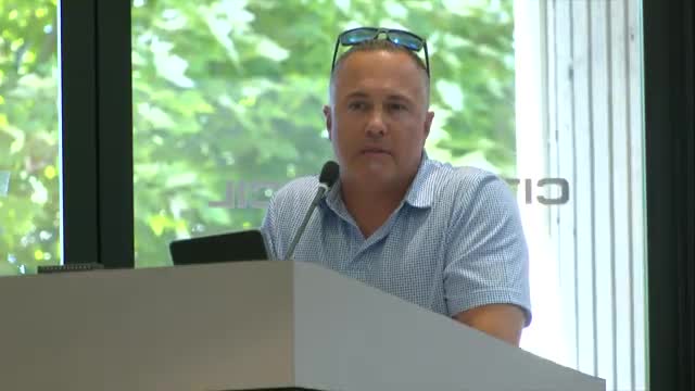 Local Residents Voice Concerns Over Parking and Development Impacts in LC Allen