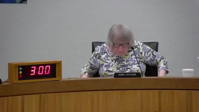 Board advances MOUs to help district employees pursue degrees through Hampton University online