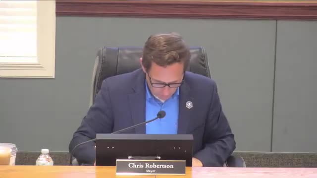 Council adopts Edgewater West comprehensive‑plan amendment 4-1 after expedited state review