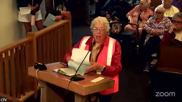 Residents press Capitola leaders for fixes on Bay Avenue; council agrees to revisit design