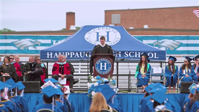 Hapag School District Honors Tom Druckenmiller with Distinguished Recognition