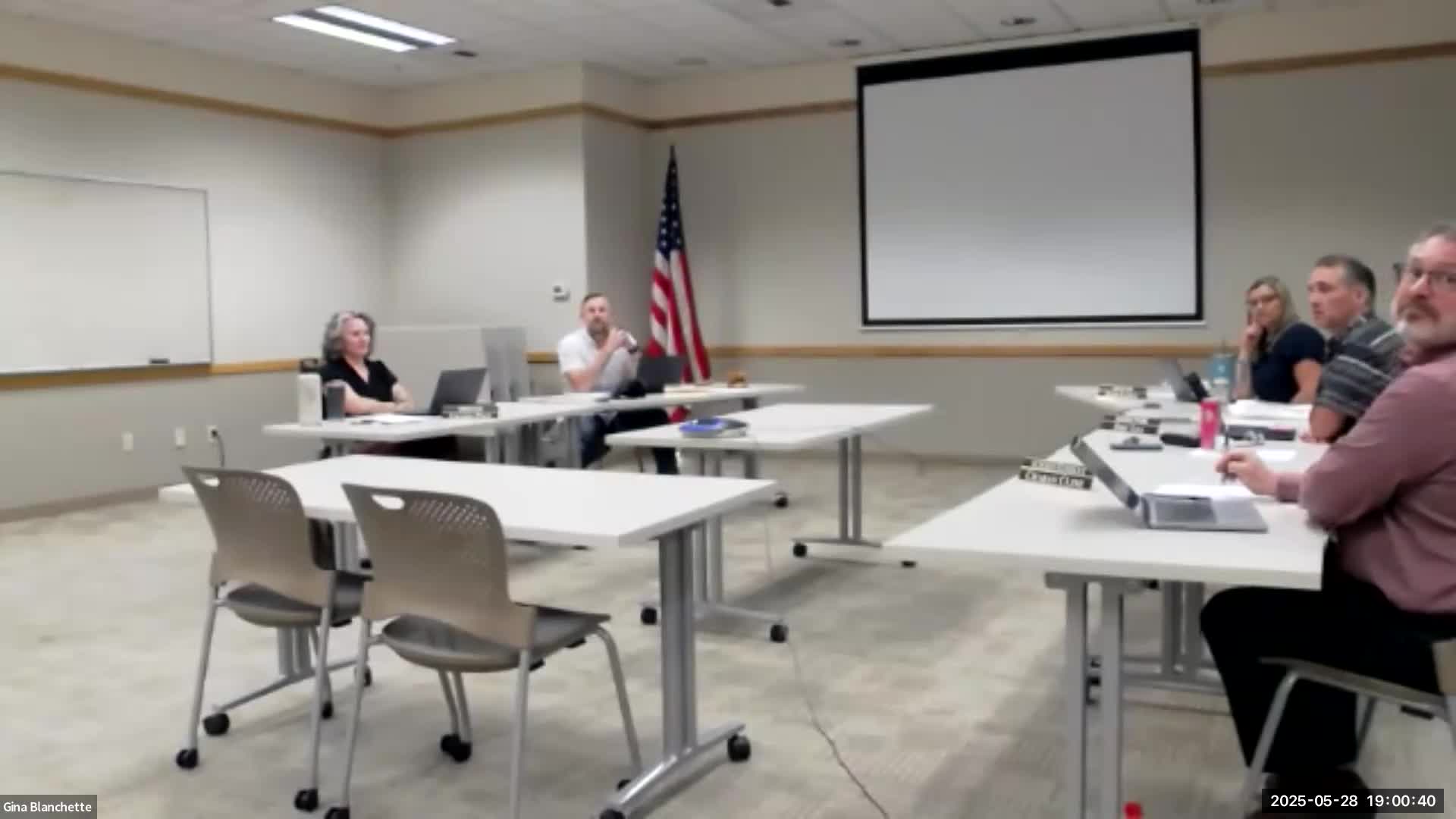 Board approves Pure Physics for freshmen, retains Patterns chemistry and biology for upper grades