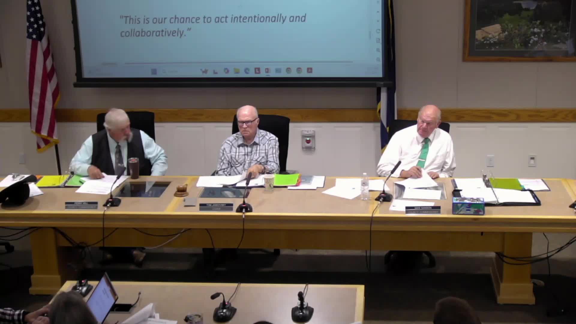 County awards sole‑source contract to Valley Meals and More for eastern senior meals