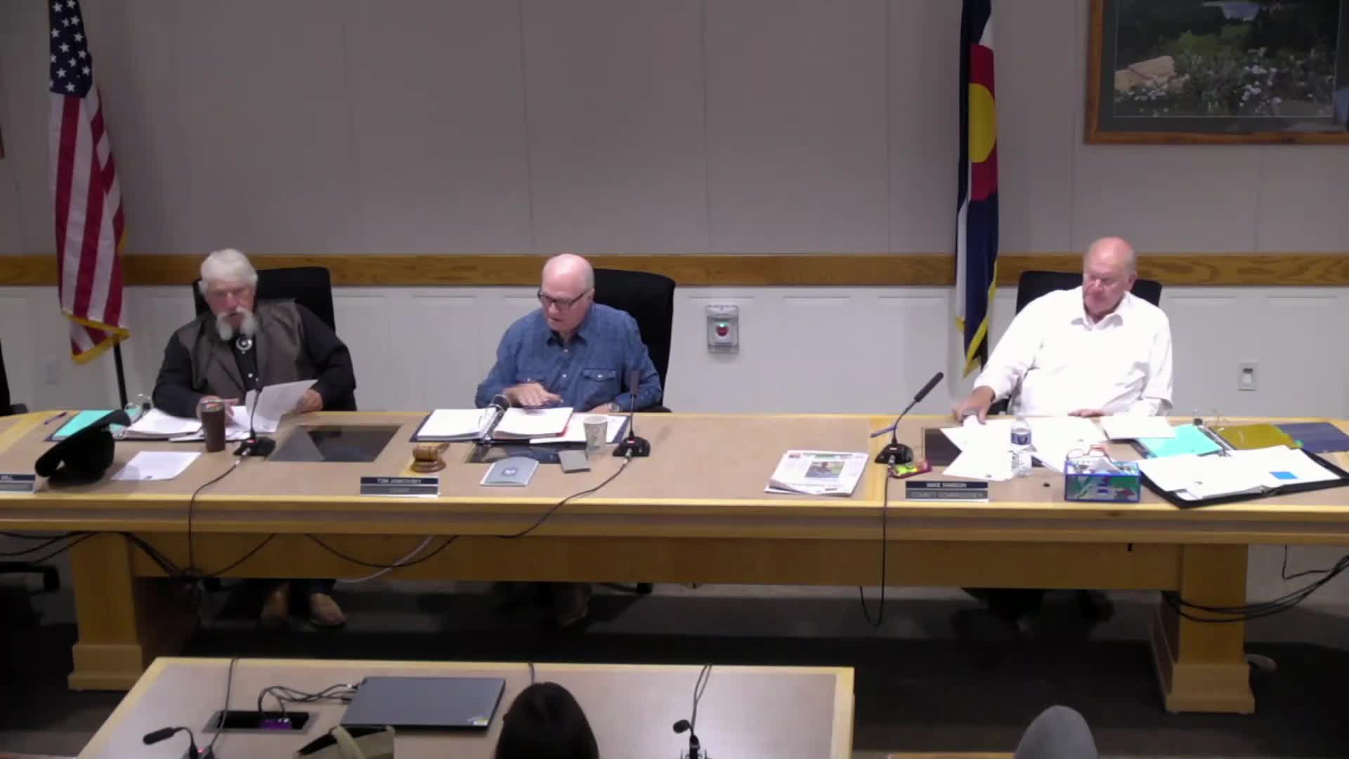 Board approves sole‑source contract for air monitoring services to Air Resource Specialists