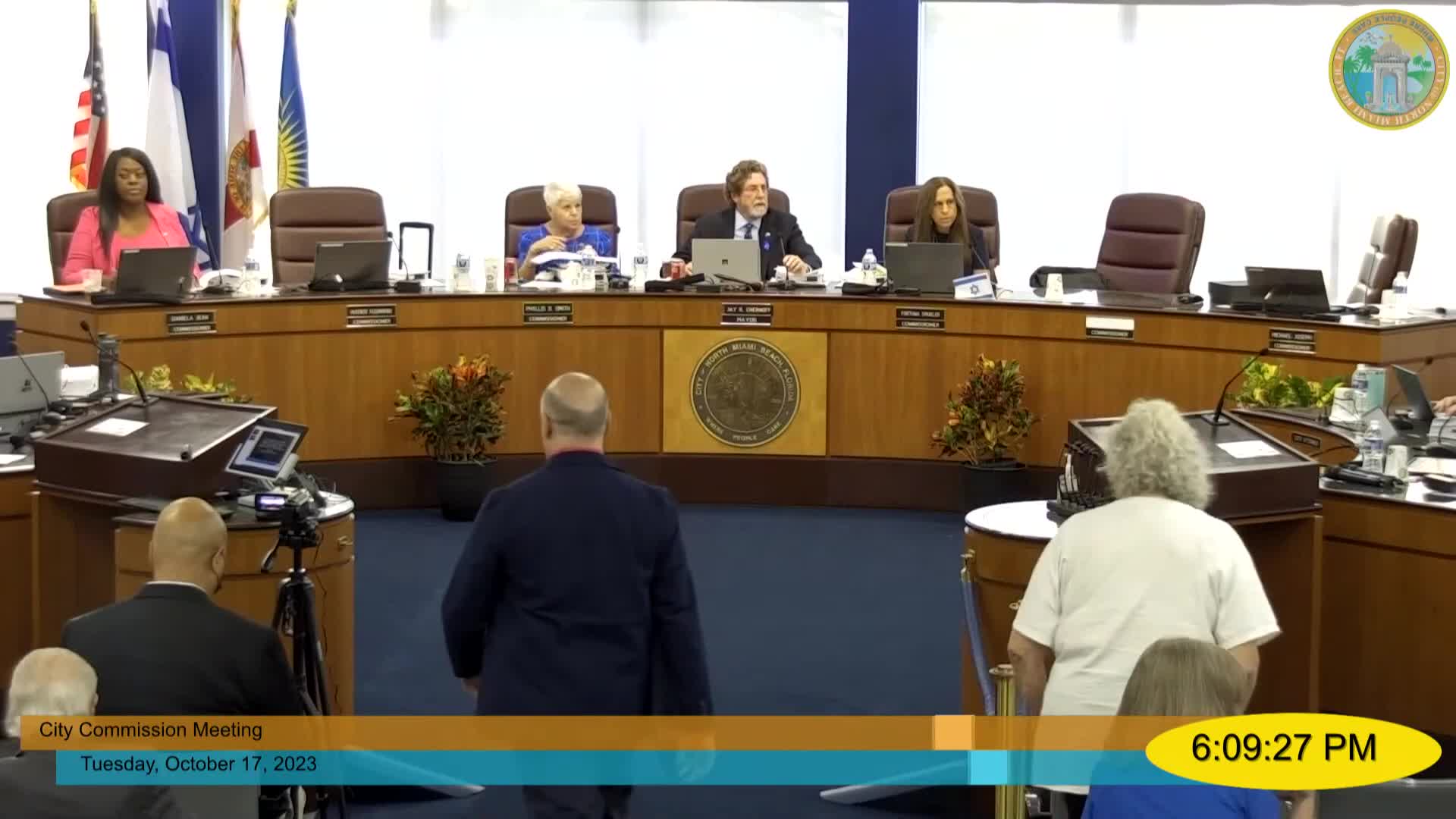 Newly Appointed Pastor Joins North Miami Beach Meeting and Thanks Police Department