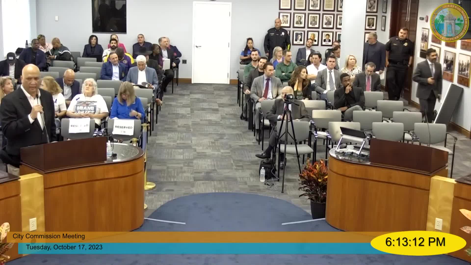 Rabbi Yeshurun thanks North Miami Beach police for community support amid crisis