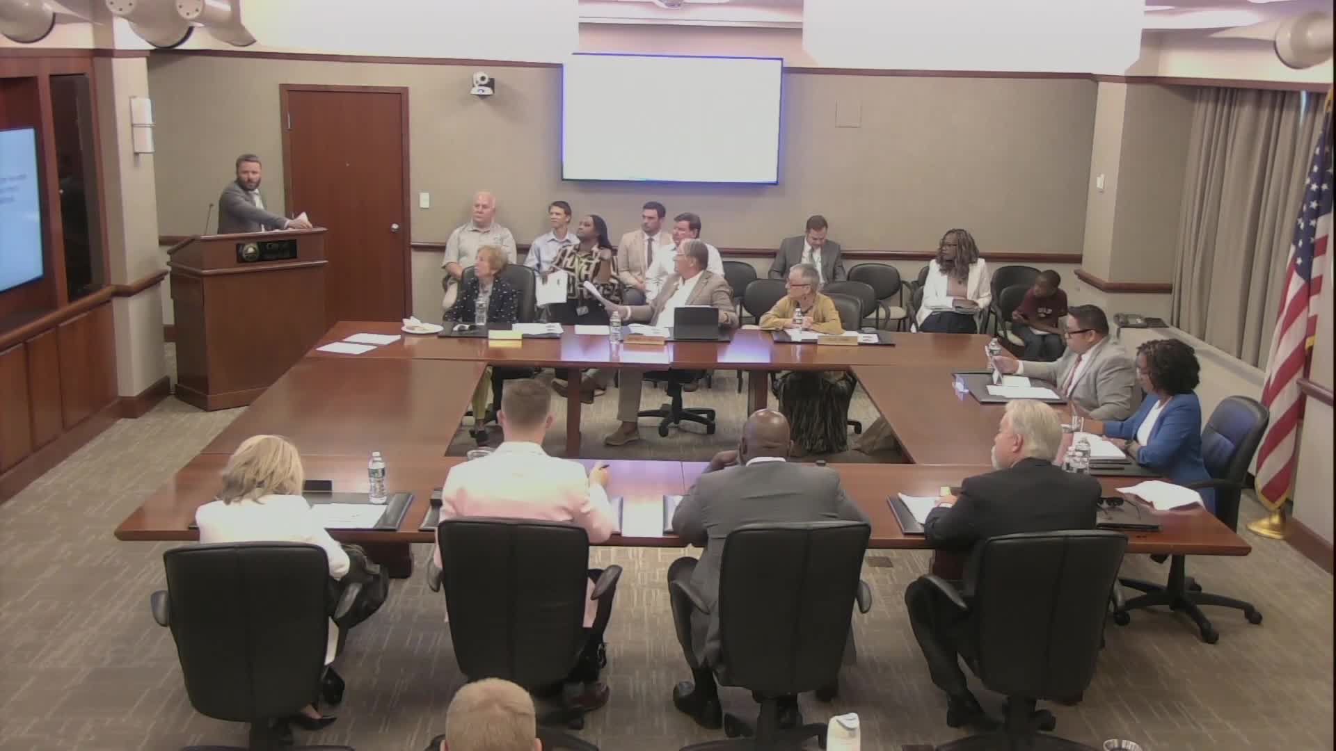 Planning staff proposes zoning text amendment to allow outdoor recreation facilities in IL district with performance limits