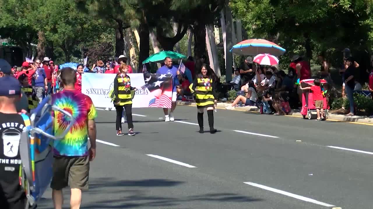 Lake Forest Celebrates Fourth of July With Community Parade and Local Organizations