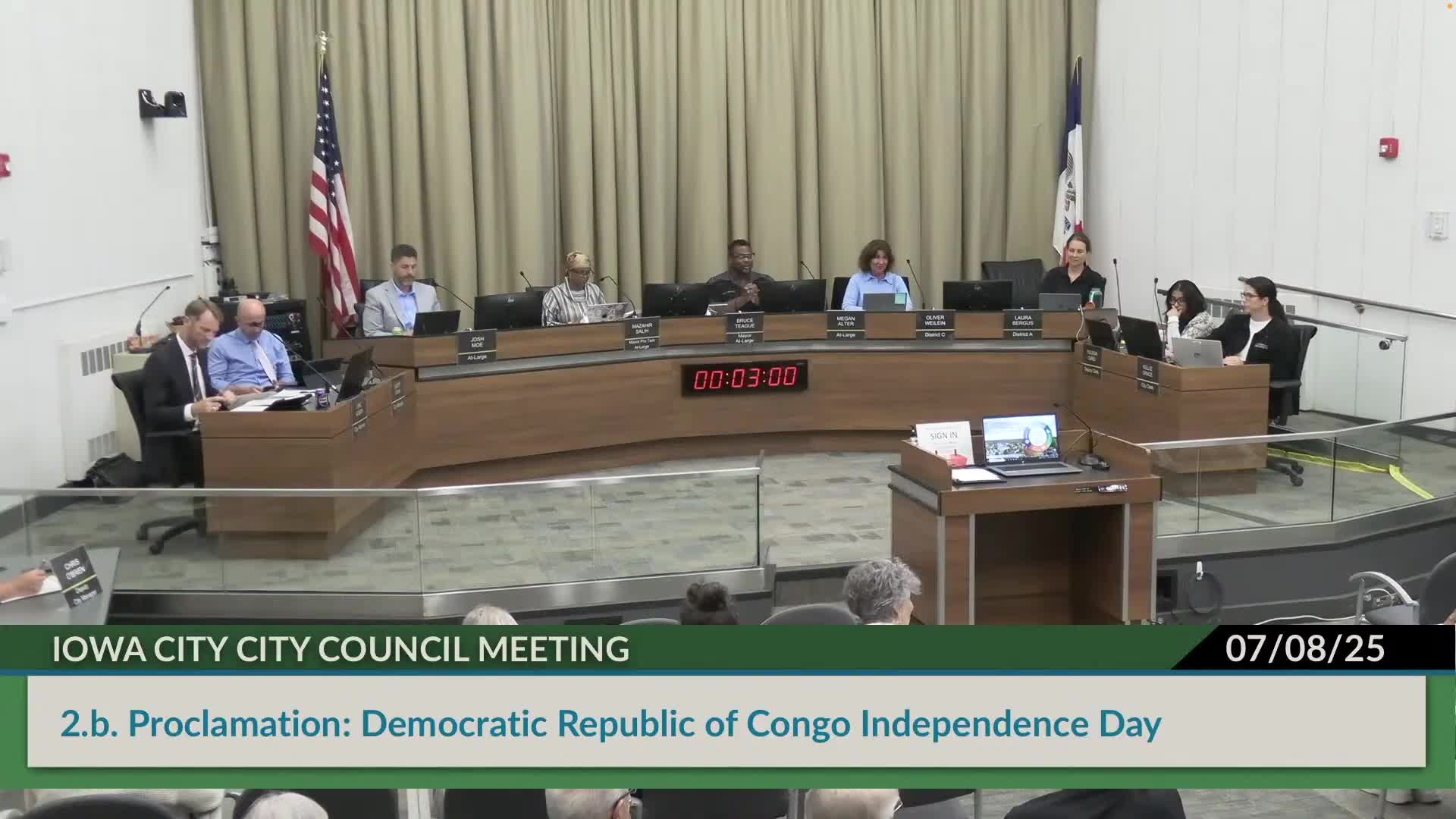 Iowa City Resident Urges Council to Address Hilltop Court Safety Concerns