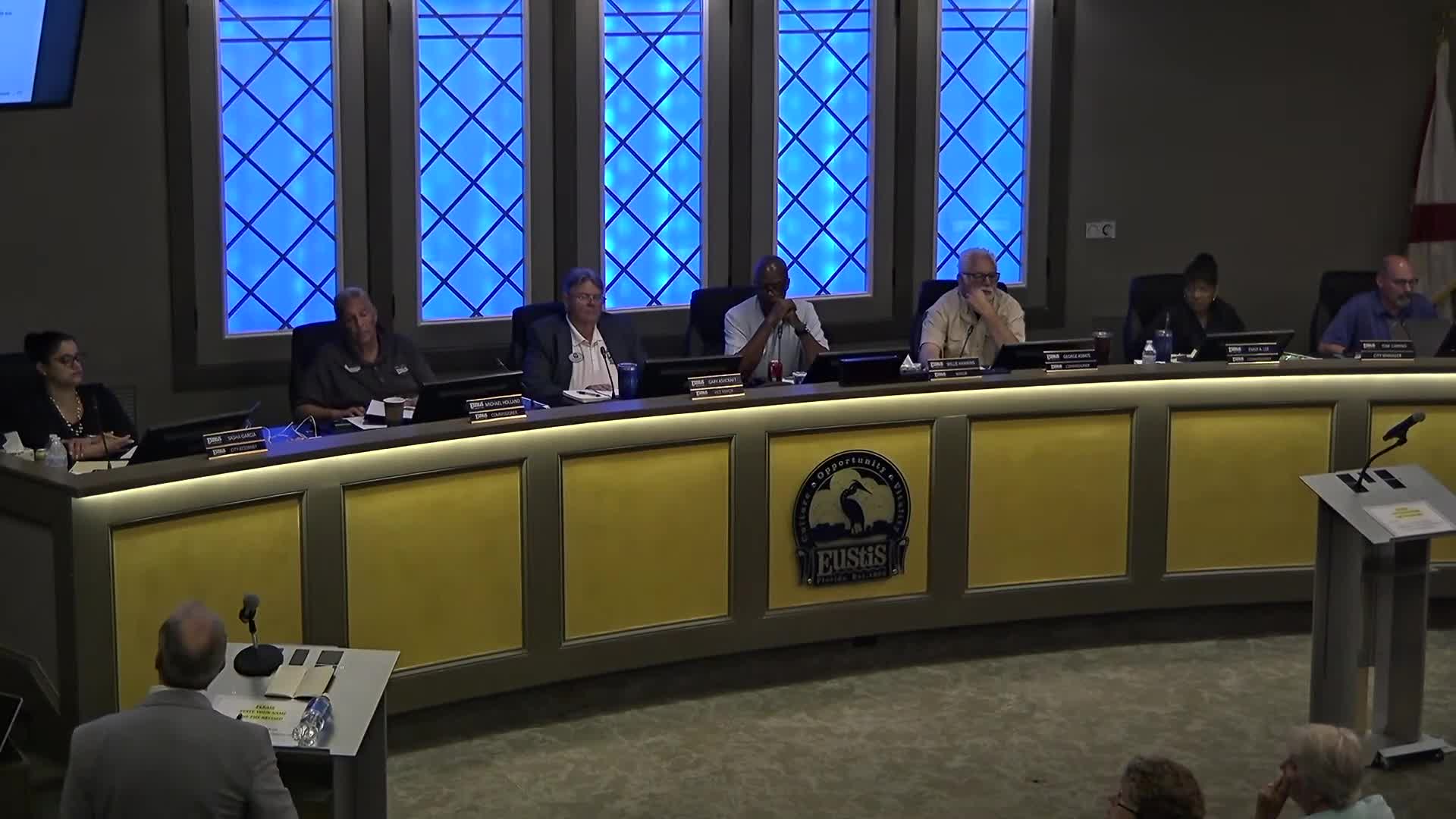 Eustis commissioners debate design standards: balance rules with flexibility