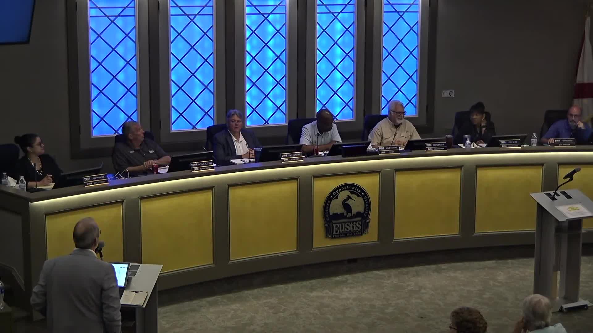 Commissioners weigh market strategy: residents, restaurants or a hotel to jump‑start downtown?